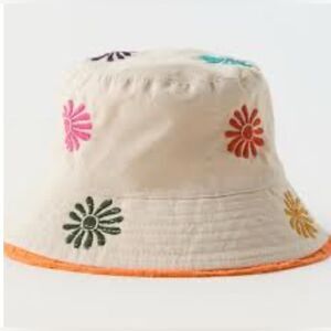 Zara Girls Printed Cotton Bucket Hat(Size 6-9months)